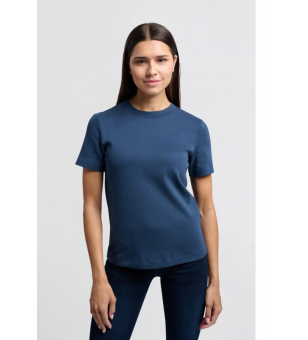 round neck t-shirt