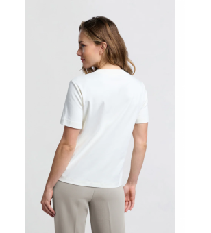 round neck t-shirt